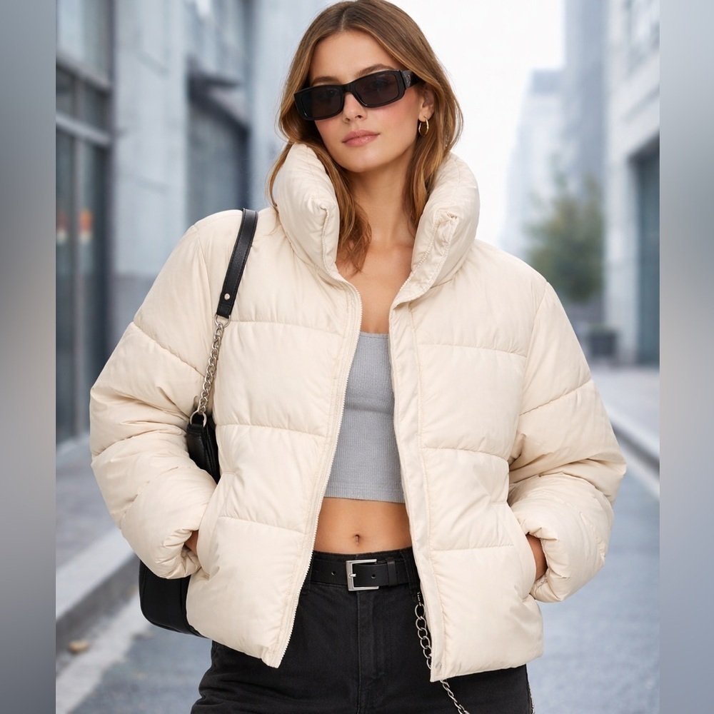 Fabletics Ivory Puffer Jacket Size Small | Cozy Winter Coat